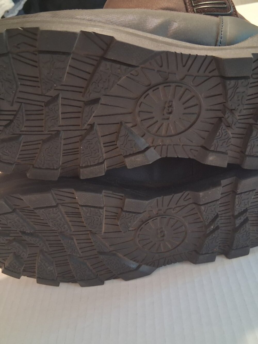 UGG Classic Klamath Mini Winter Boot - Picture 2 of 13